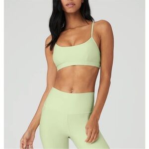 Alo Set | S | Sage Green Gratitude Leggings/ Airlift Intrigue Sport Bra matching